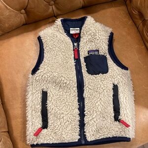 Patagonia 3T Retro-X® Vest in neutral and navy